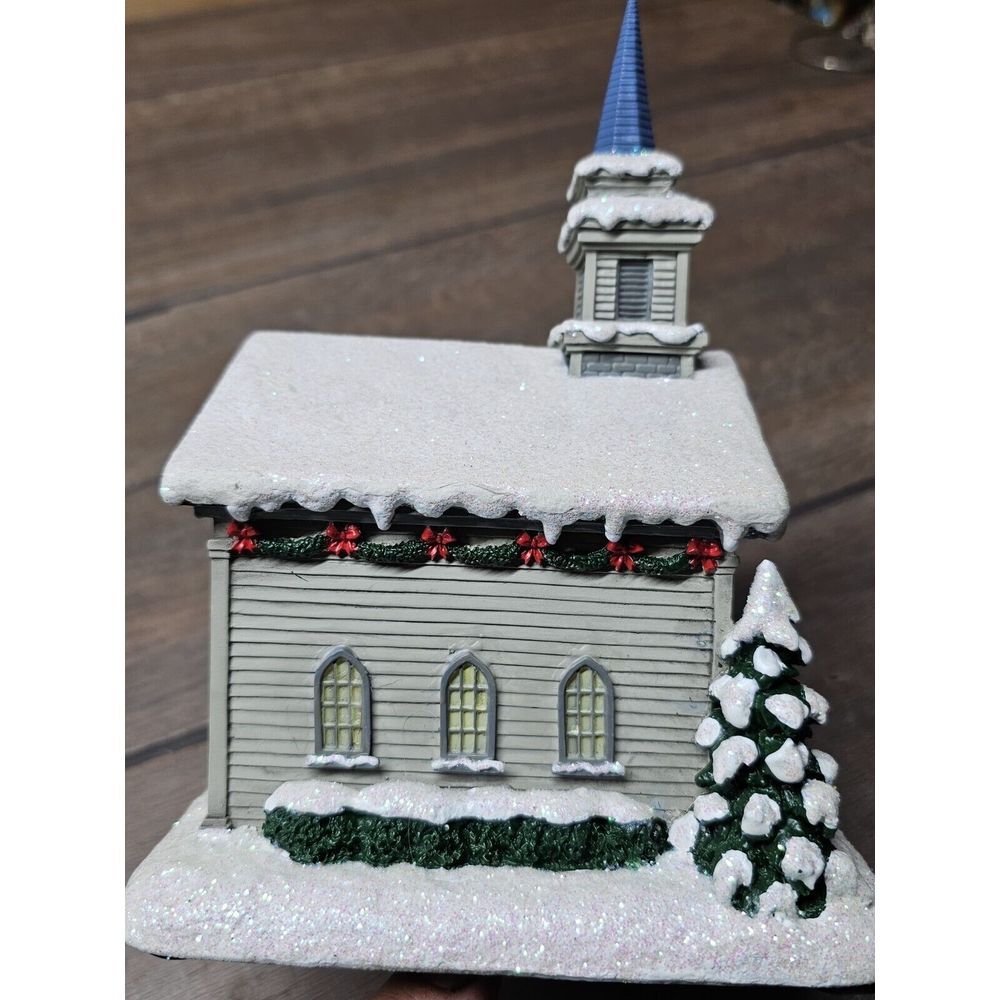 Thomas Kinkade Hawthorne Village, Vermont Church Christmas Village Collectible - Picture 4 of 8